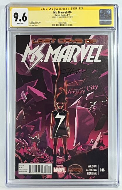 Ms. Marvel #16 (2015) 1st mtg Carol Danvers & Kamala