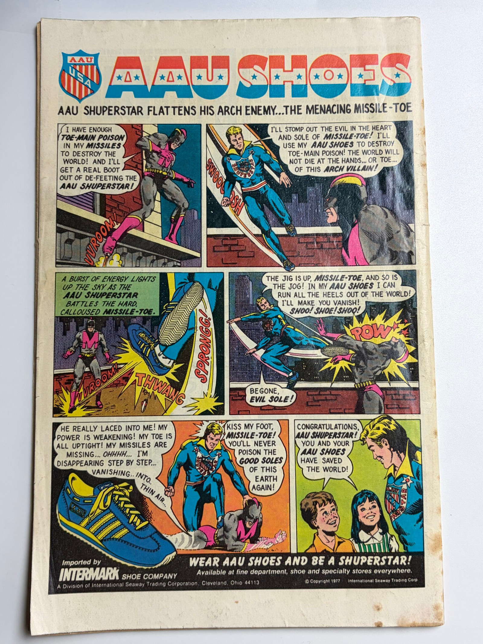 DC Super-Stars #17 (1977) 1st app. of Huntress - Image 2