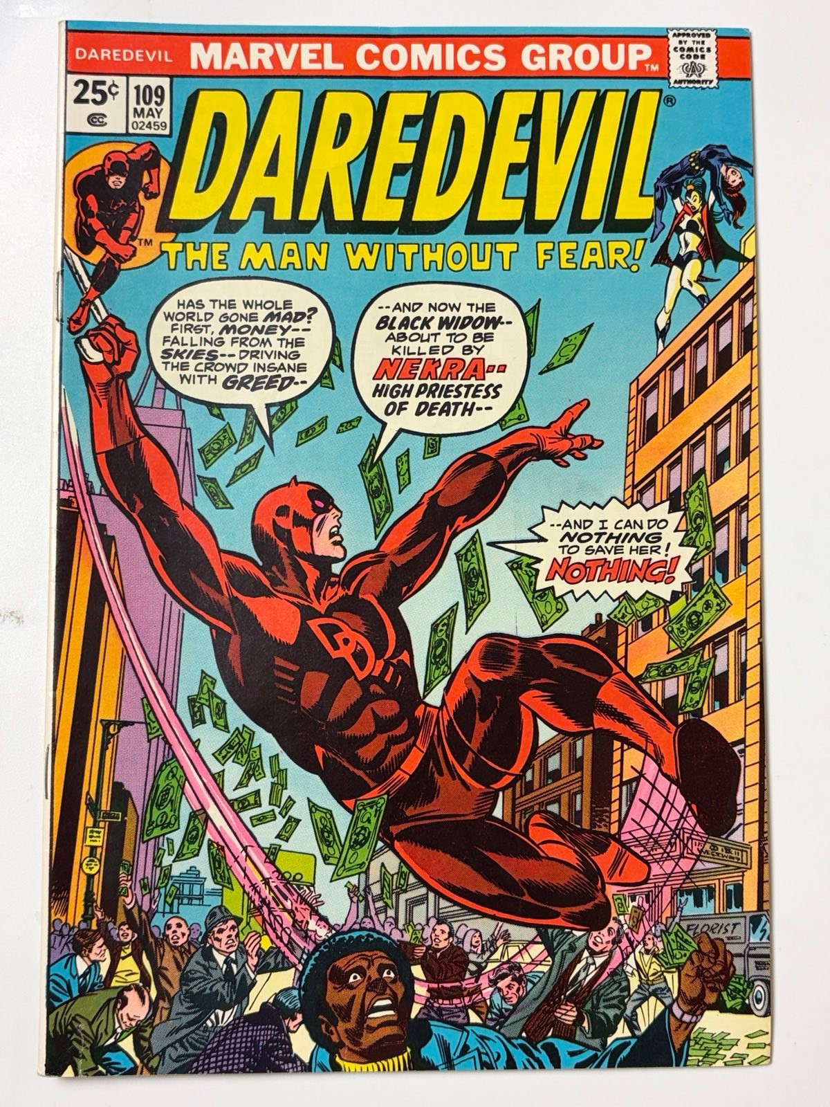 Daredevil #109 (1974) in 8.5 Very Fine+