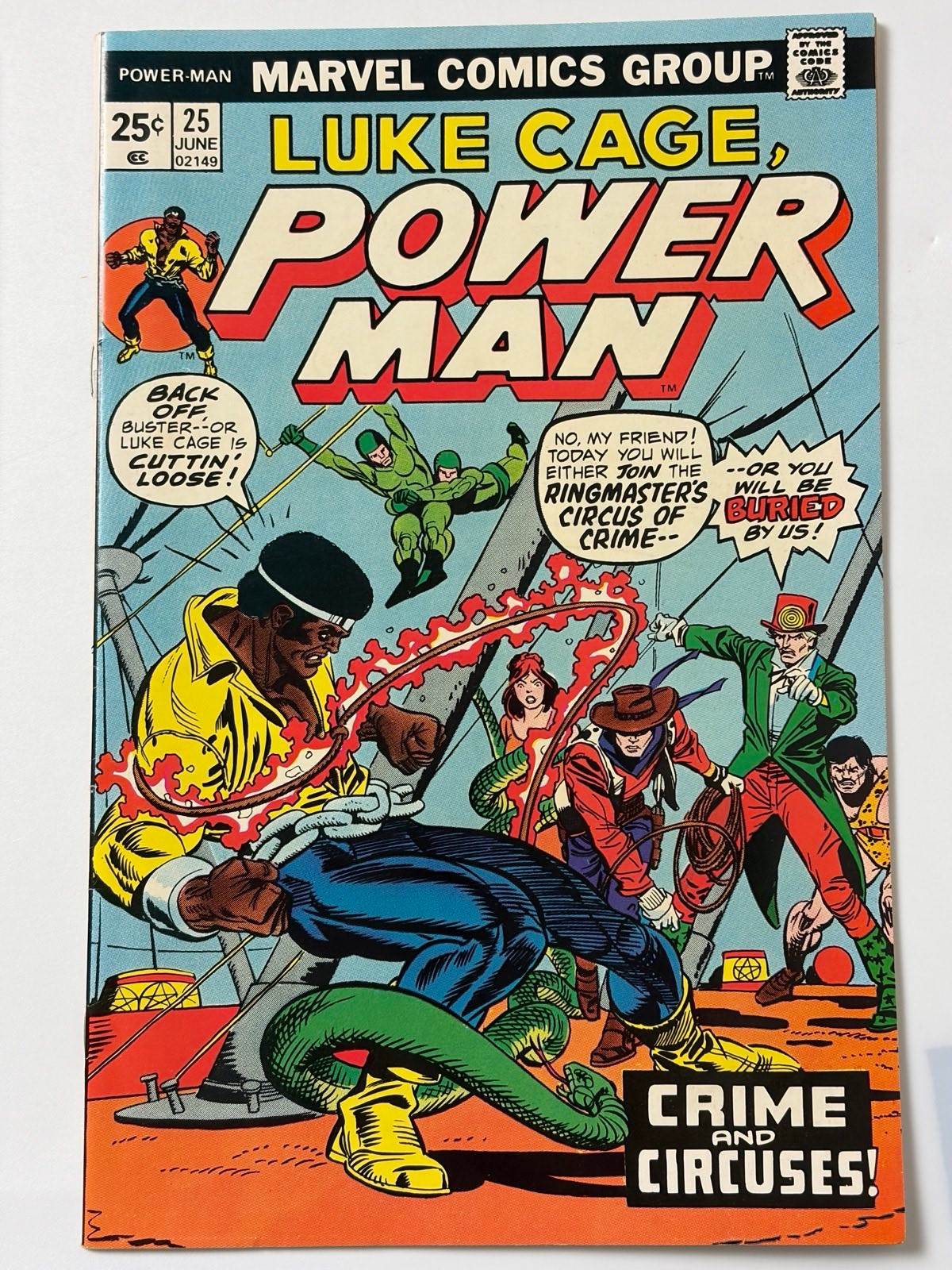 Power Man #25 (1975) in 9.4 Near Mint